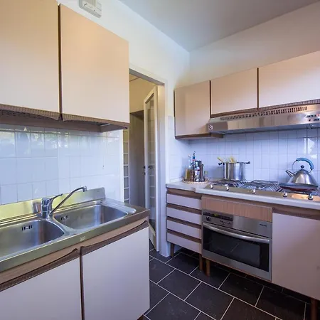 Menaggio Spiaggia Apartment *